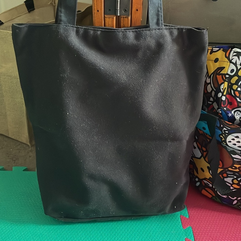 Black tote - Picture 2 of 9